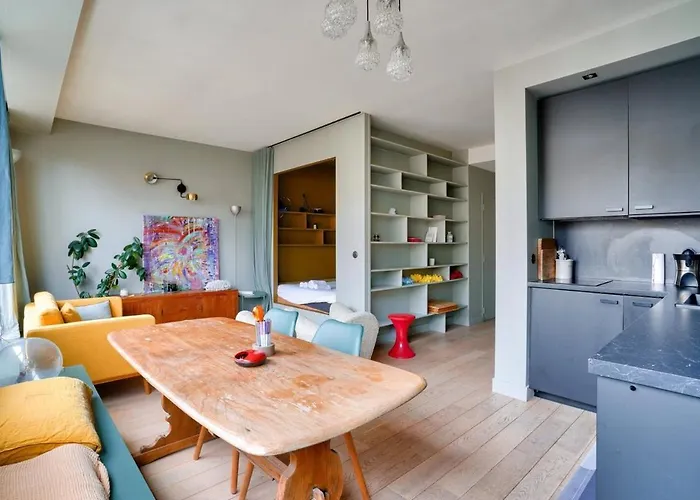 1br Flat With Balcony Near The Eiffel Tower * Paříž