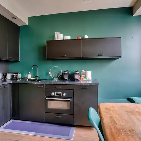 Apartment 1br Flat With Balcony Near The Eiffel Tower *