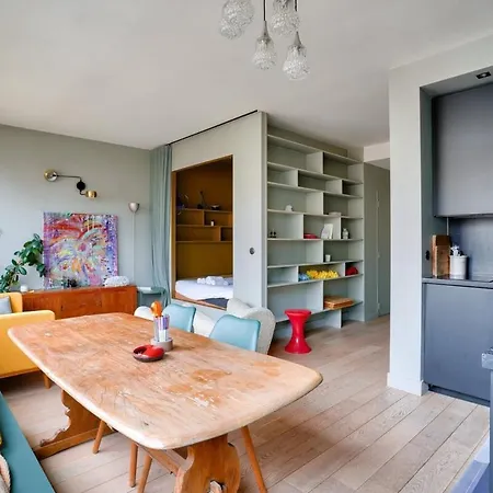 1br Flat With Balcony Near The Eiffel Tower * باريس