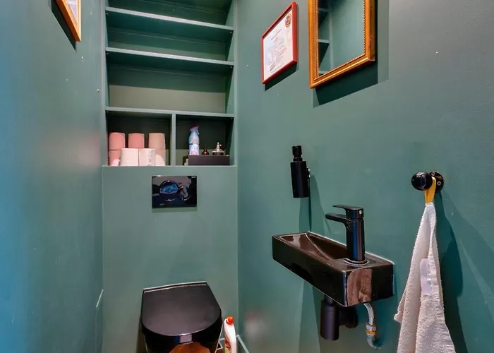 아파트 1br Flat With Balcony Near The Eiffel Tower 파리