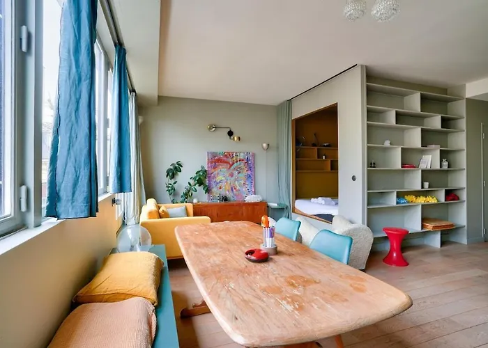 1br Flat With Balcony Near The Eiffel Tower *